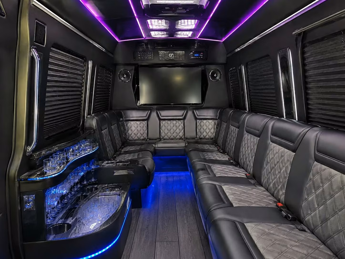 coachbusbuenapark com lets you compare buena park prom buses without the back and forth