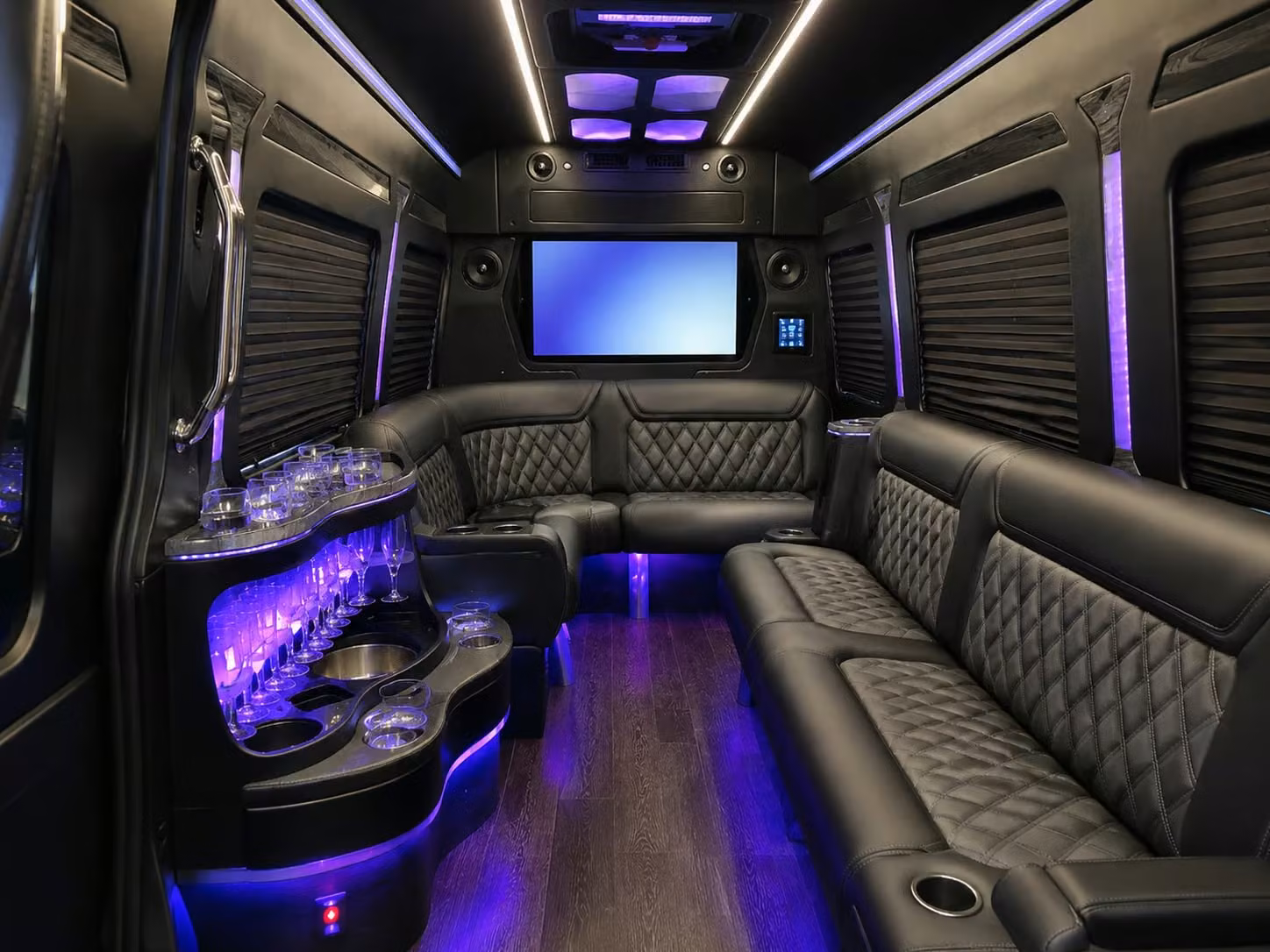 corporate transportation to john wayne airport and lax from buena park